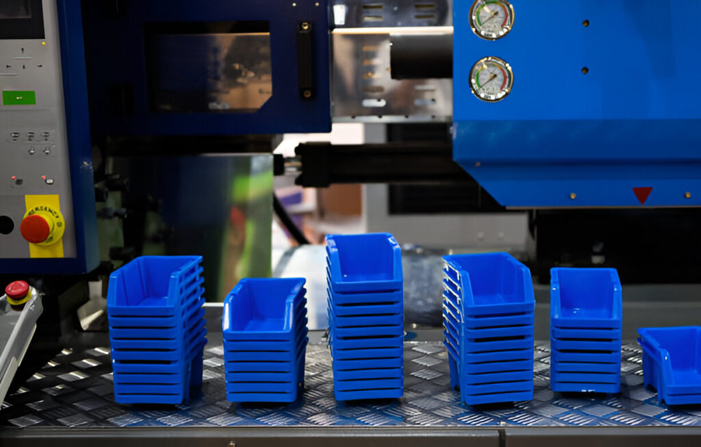 Small Businesses Should Invest in Plastic Injection Molding Machines